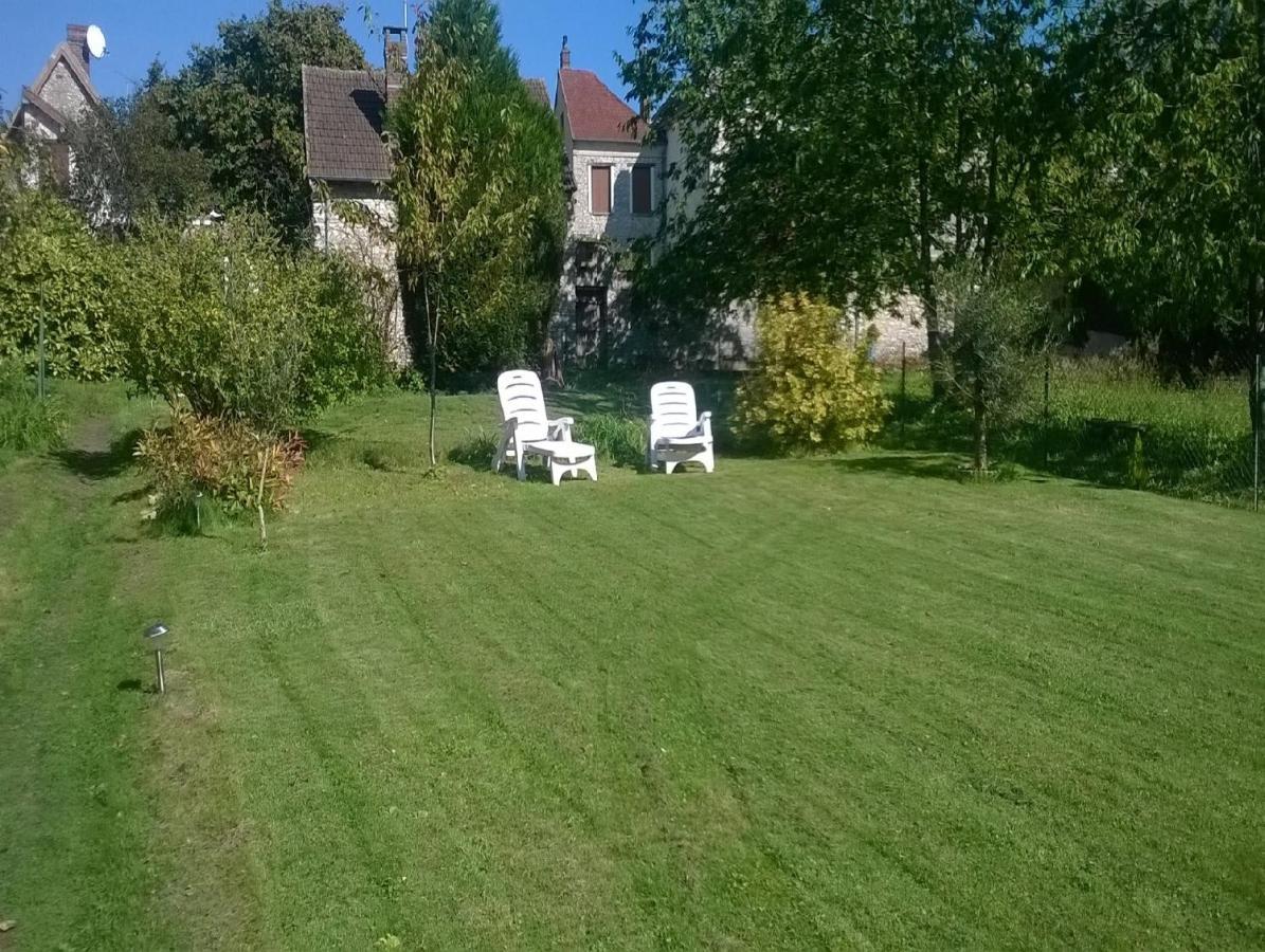 Chez Robins Villa Trie-Chateau Exterior photo