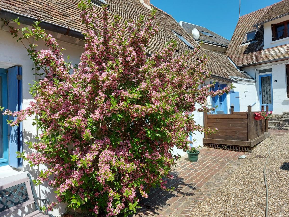 Chez Robins Villa Trie-Chateau Exterior photo