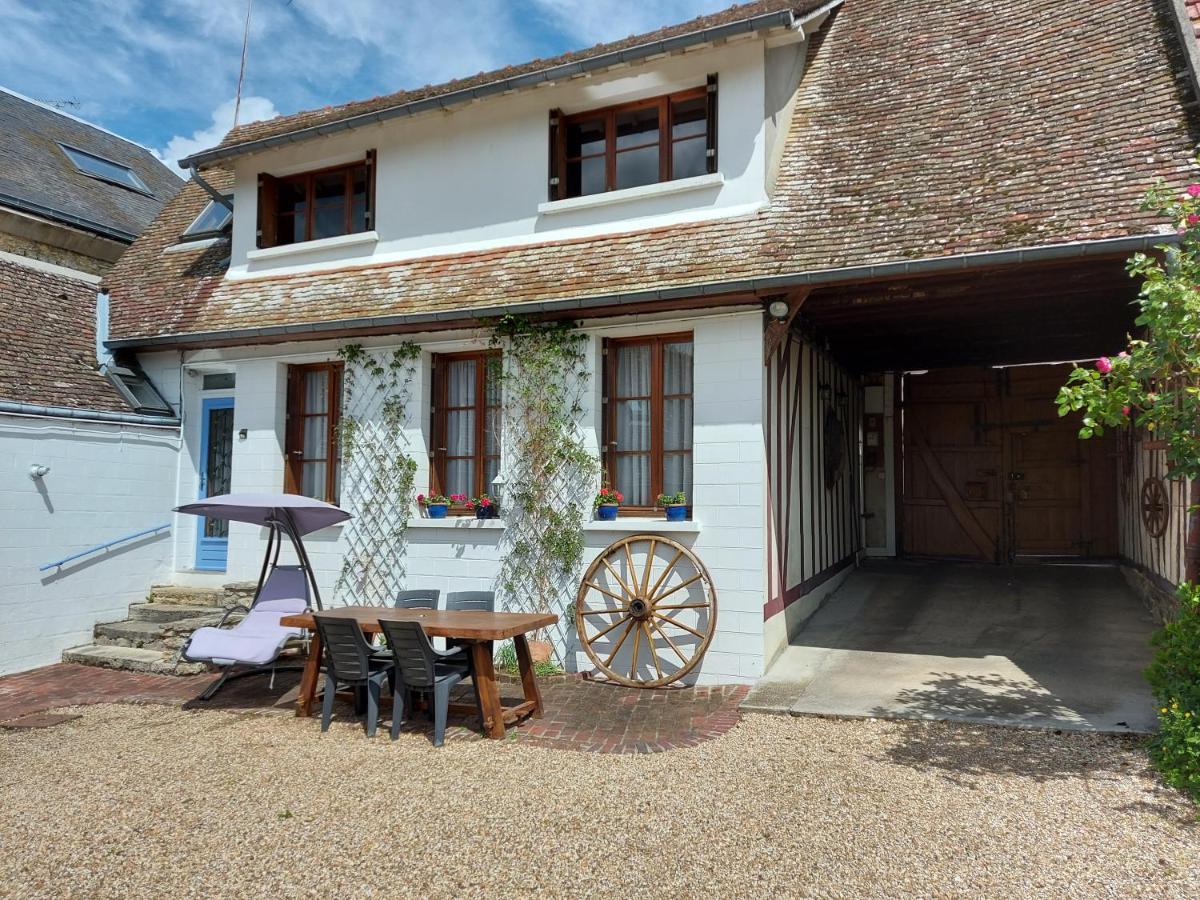Chez Robins Villa Trie-Chateau Exterior photo